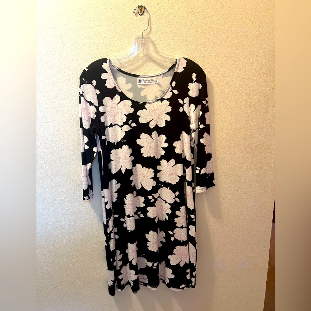 Fighting Eel NWT Dress Sabrina in Black Magnolia S